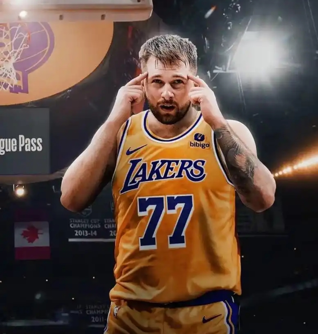 九游APP-东契奇重要时刻大比分获胜，美国队带队取胜！(东契奇nba集锦视频)